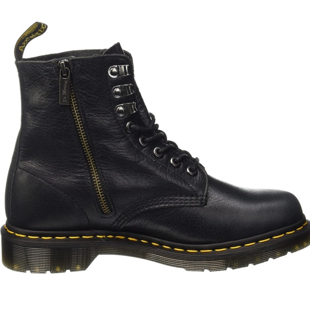 Dr Marten’s Naturesse Combat Boot in Graphite